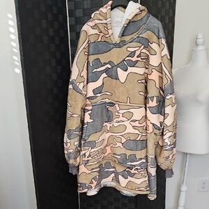 Camouflage Oversized Hoodie